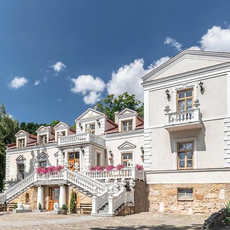 Palac Tarnowskich Hotel & Restauracja & Spa Ostrowiec Świętokrzyski Esterno foto