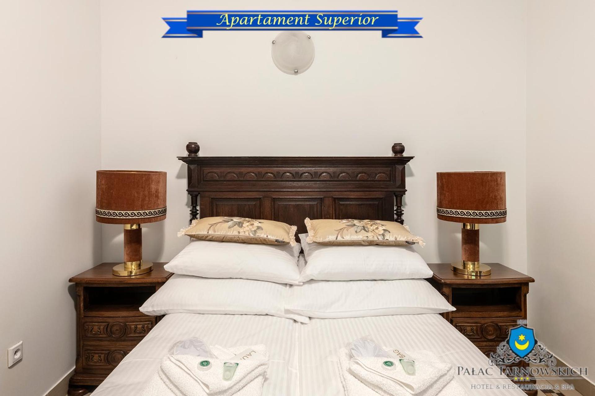 Palac Tarnowskich Hotel & Restauracja & Spa Ostrowiec Świętokrzyski Esterno foto