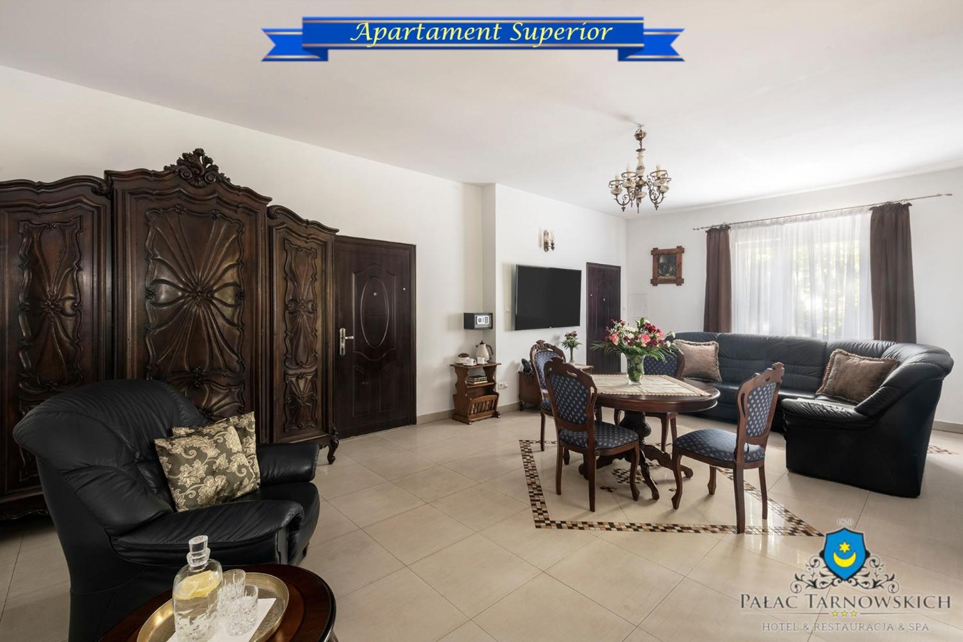 Palac Tarnowskich Hotel & Restauracja & Spa Ostrowiec Świętokrzyski Esterno foto