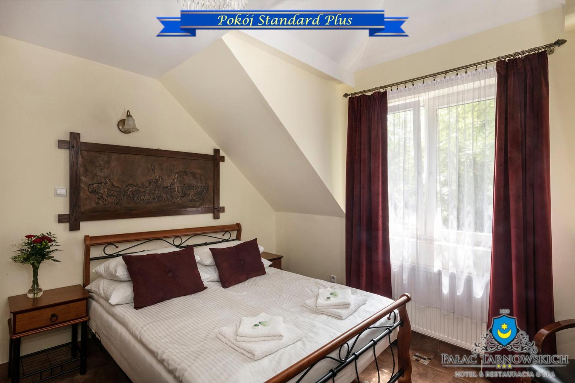 Palac Tarnowskich Hotel & Restauracja & Spa Ostrowiec Świętokrzyski Esterno foto