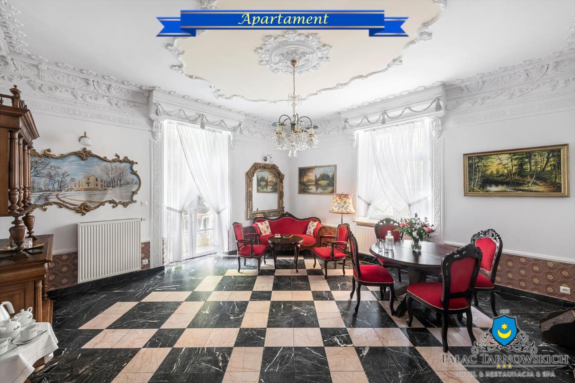 Palac Tarnowskich Hotel & Restauracja & Spa Ostrowiec Świętokrzyski Esterno foto