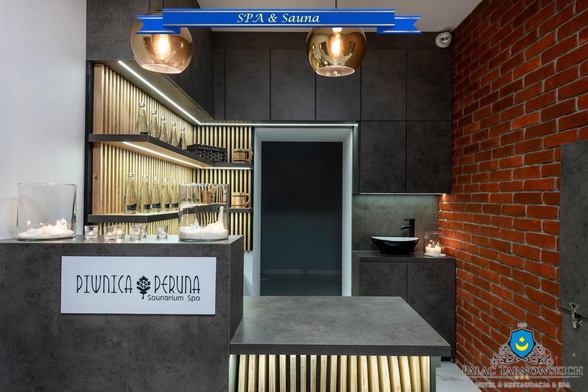 Palac Tarnowskich Hotel & Restauracja & Spa Ostrowiec Świętokrzyski Esterno foto
